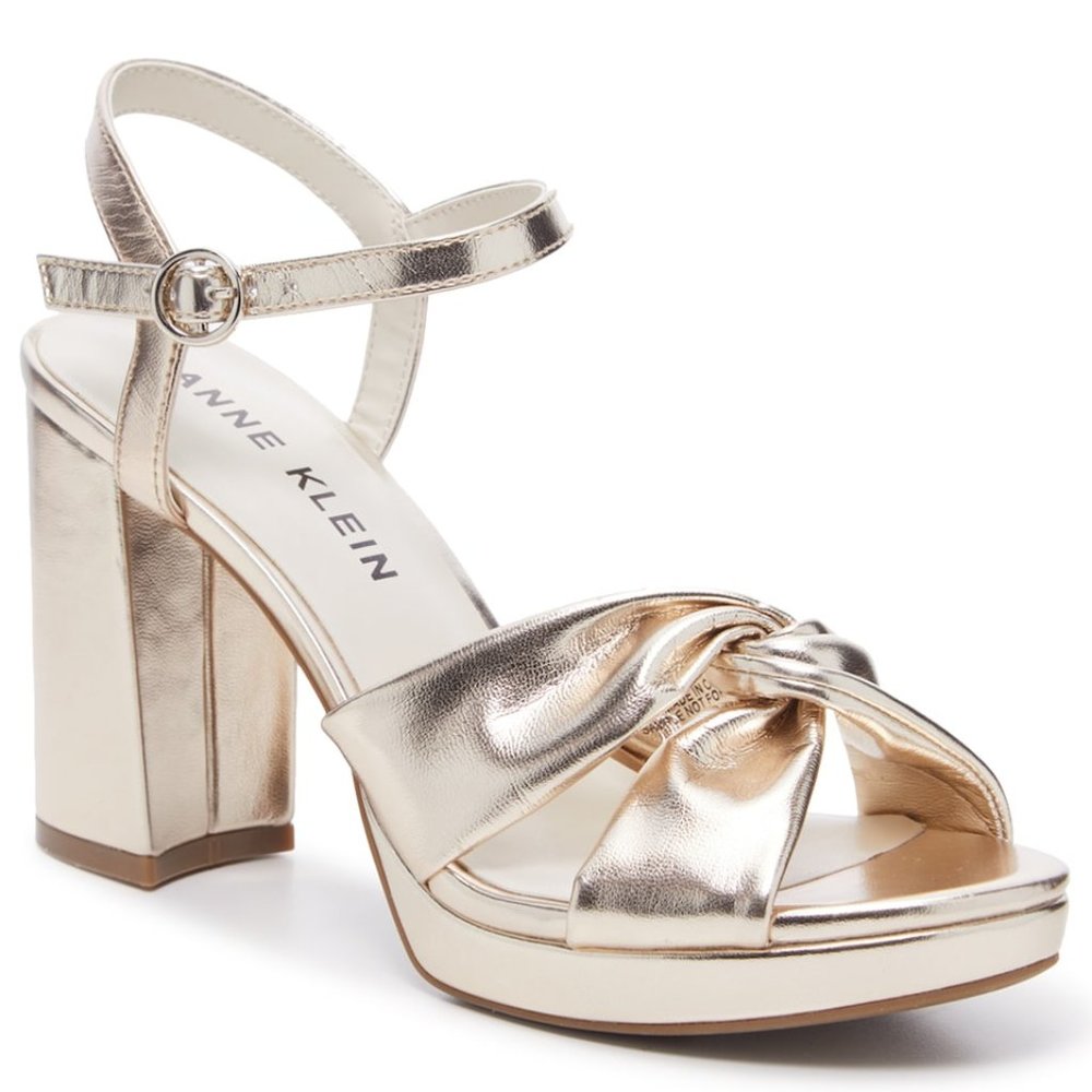 ANNE KLEIN VALMA SANDAL SIZE 7.5 Gold block heel